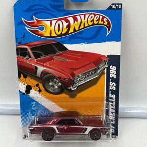 Hot Wheels Muscle Mania GM '12 (110/247) '67 Chevelle SS 396 Car 10/10 Red NEW